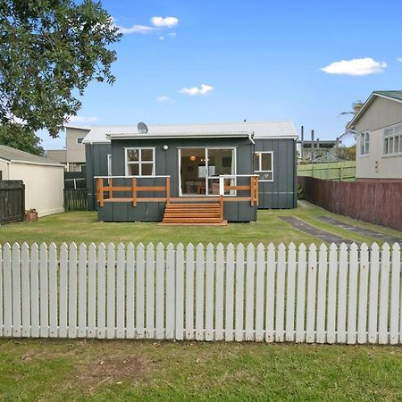 Clara'S Togs And Towels - Waihi - Bachcare Nz Villa Bagian luar foto