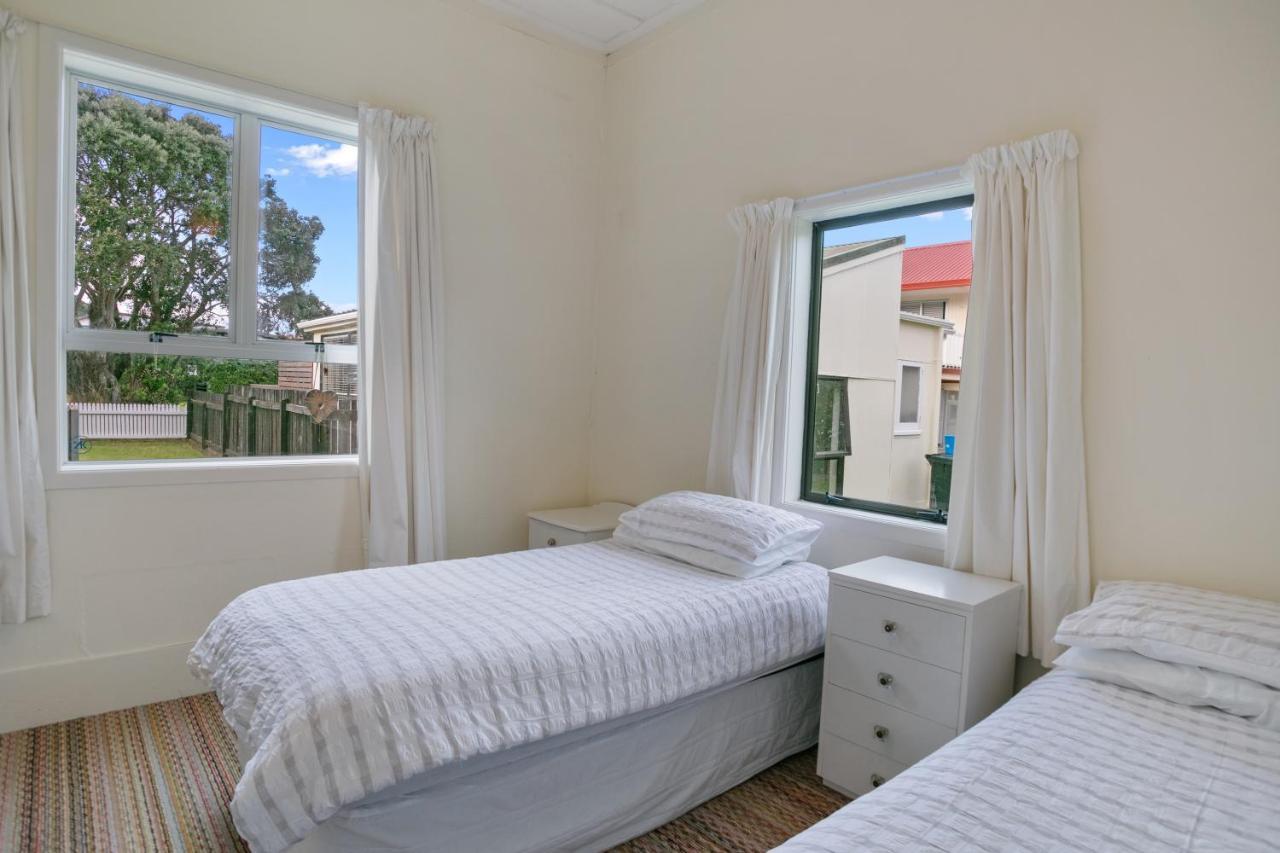 Clara'S Togs And Towels - Waihi - Bachcare Nz Villa Bagian luar foto